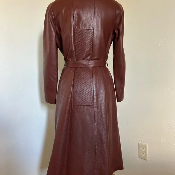 Vintage Genuine Leather Trench Coat — Brown (Fits Like Size 6) - Picture 3 of 8